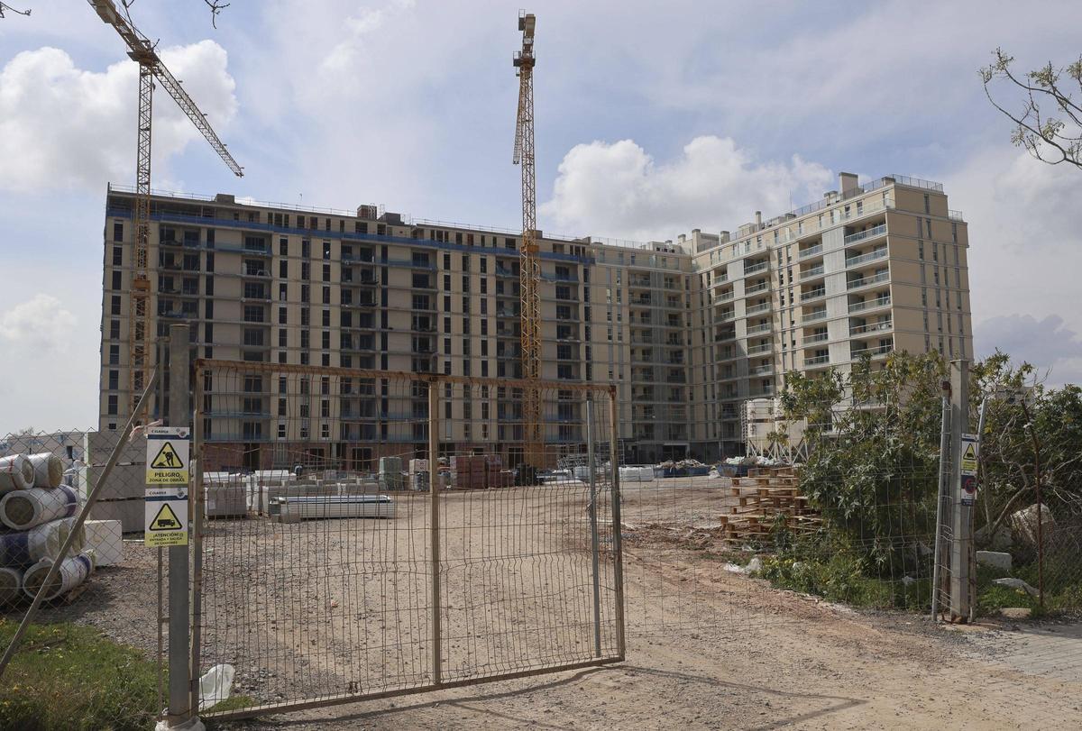 Bloque de viviendas que se construye en el PAI Fusión de Sagunt.