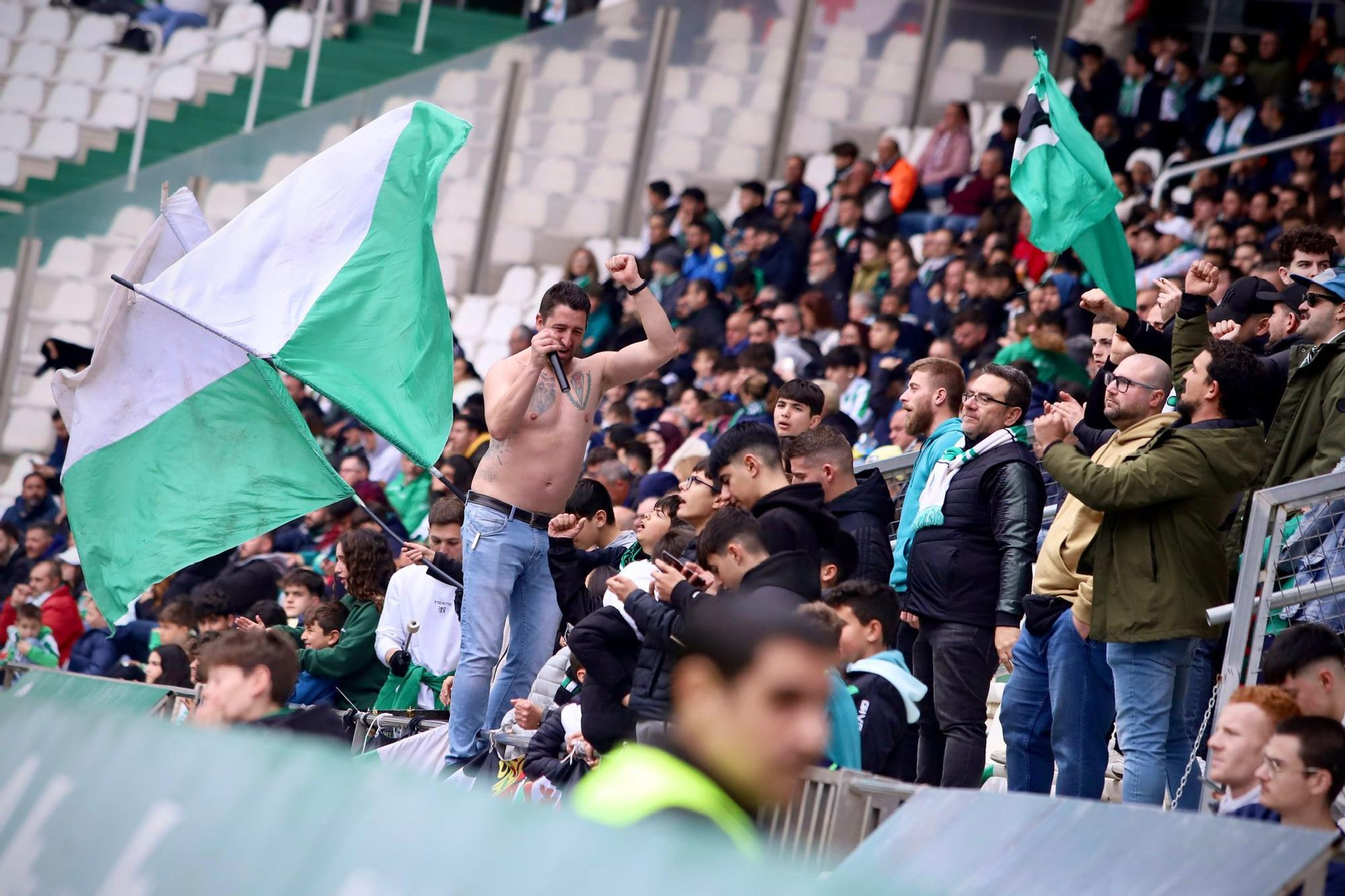 Córdoba CF-Melilla: el partido de El Arcángel en imágenes