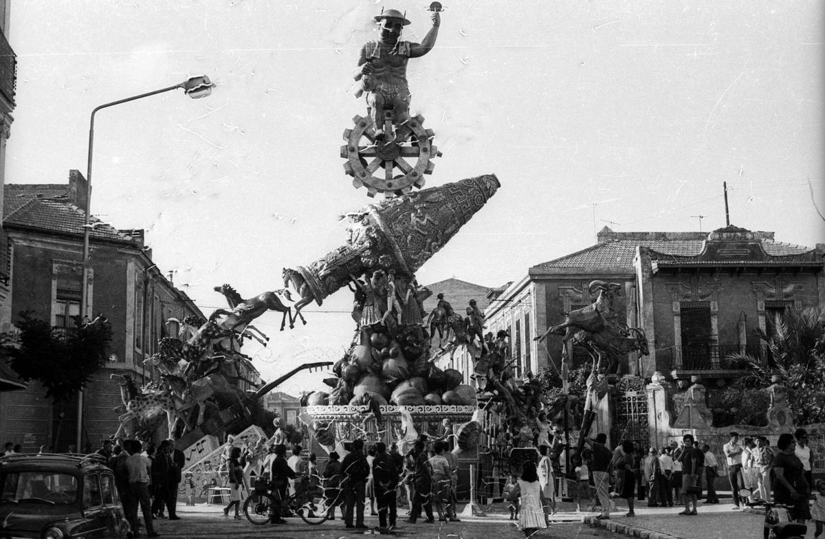 Hoguera que recibió el primer premio de categoría especial en 1966.