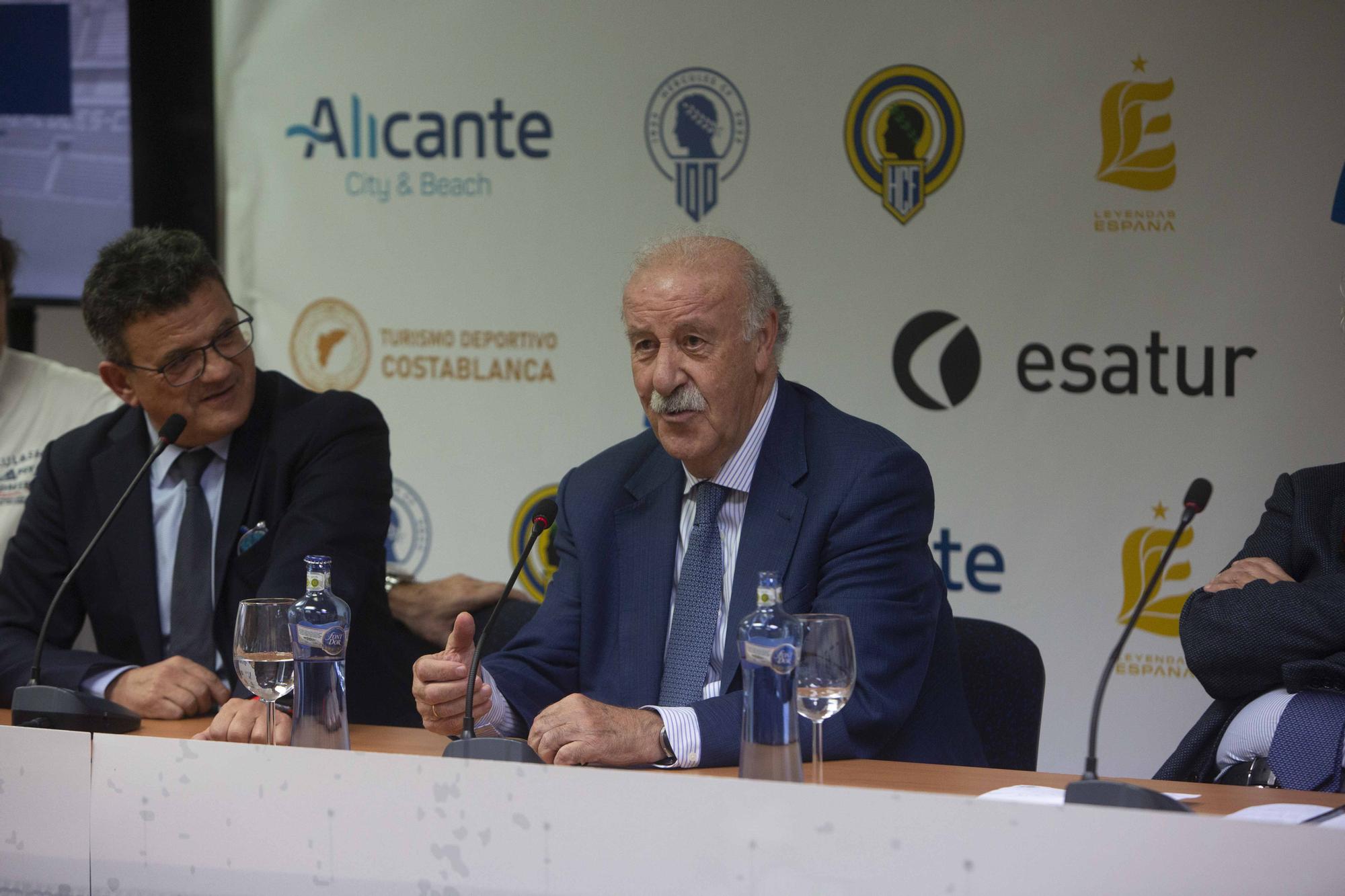 Vicente del Bosque participa en una jornada conmemorativa del Centenario del Hércules