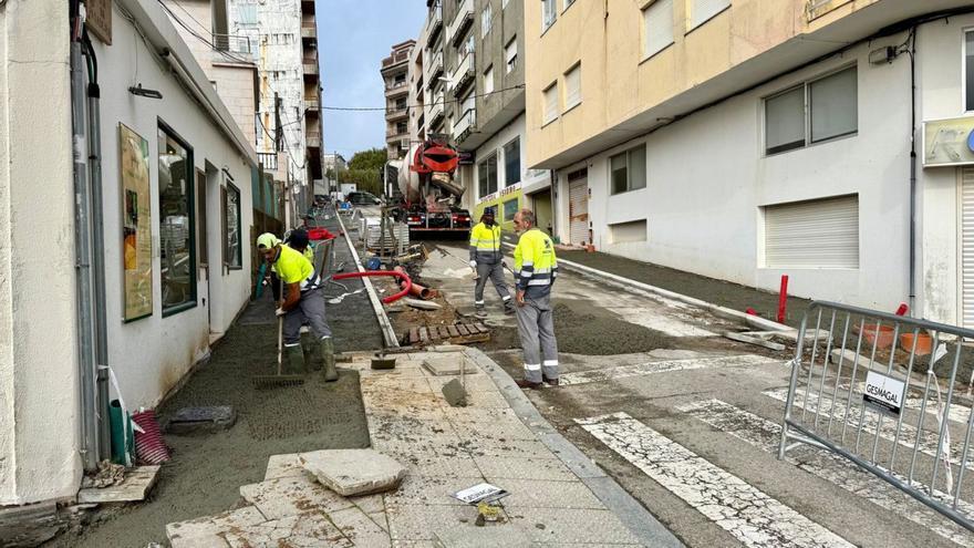 Trabajos de mejora en la calle Panadeira. |  FdV