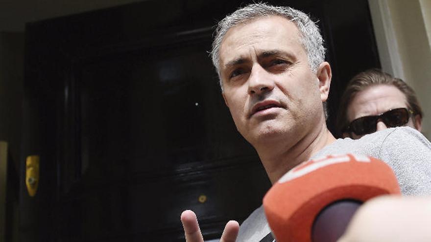 El United confirma a Mourinho