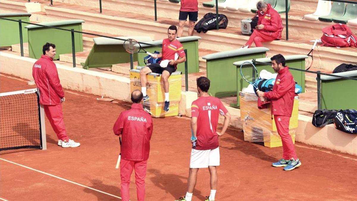 El equipo español realizó su primer entreno en la pista de Marbella