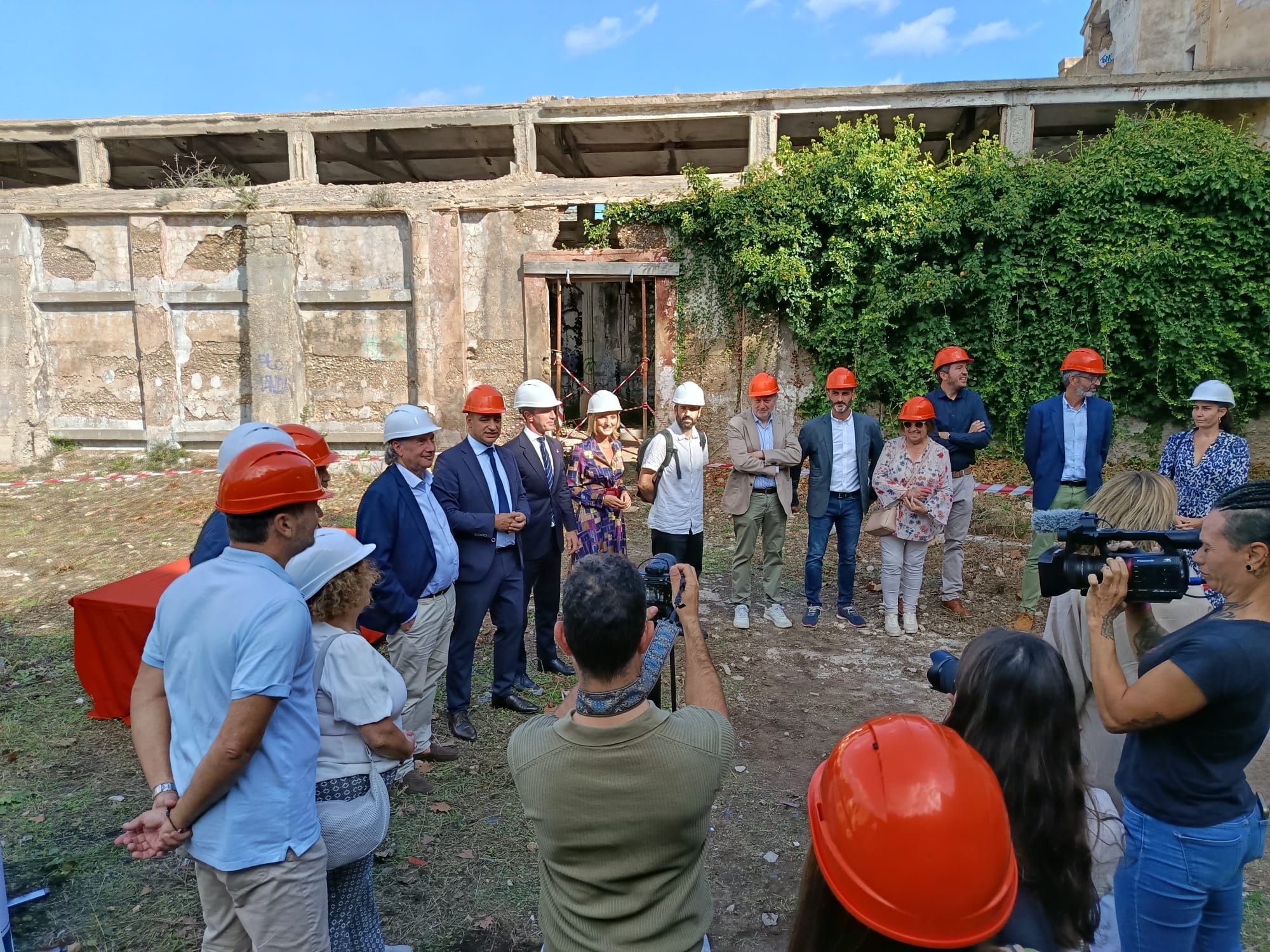 Las imágenes de la colocación de la primera piedra de Can Morató