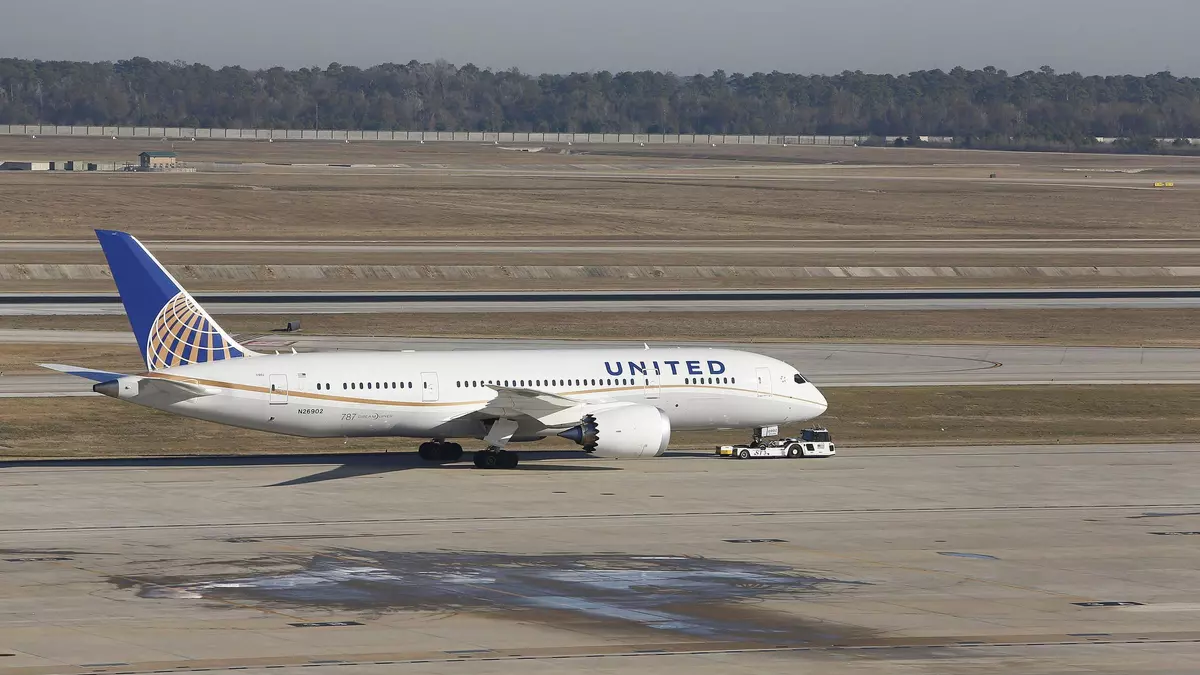 United Airlines suspende vuelos en aeropuertos de EEUU por un "problema técnico"