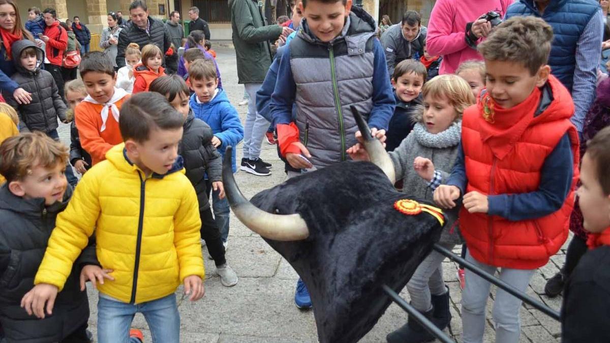 CelebraciÃ³n de La Veguilla por los niÃ±os en ediciones pasadas.