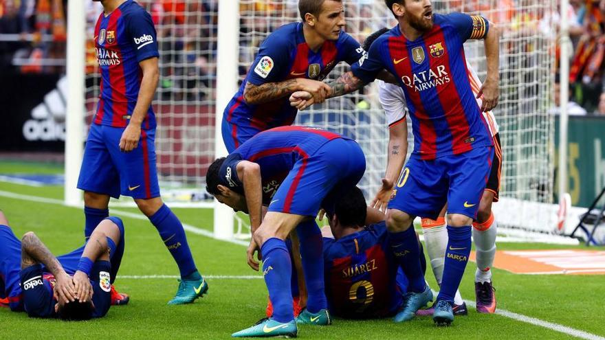 Competición afirma que los jugadores del Barça &quot;se ridiculizan por sí solos&quot;