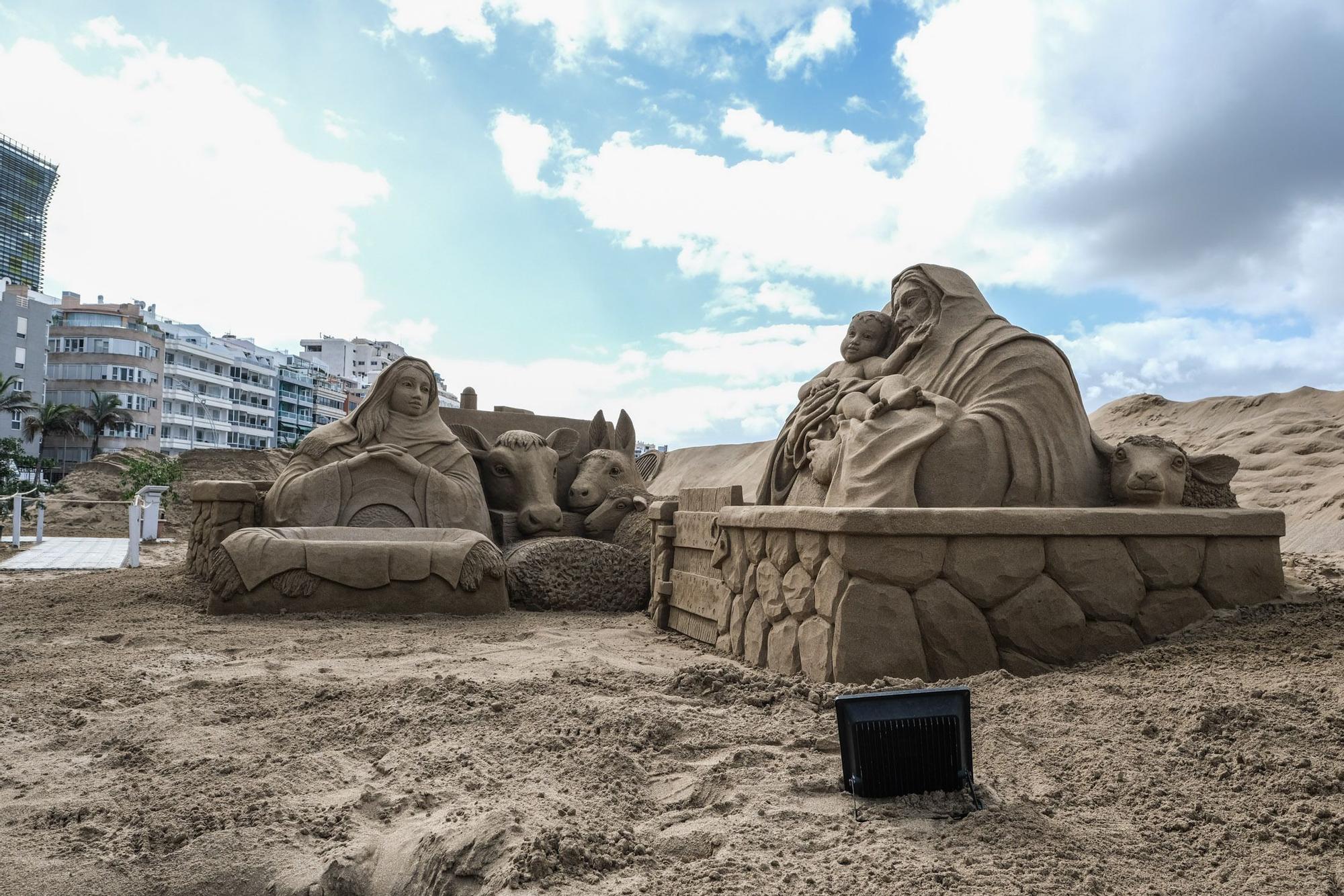 Inauguración del belén de arena en la playa de Las Canteras (3/12/2021)