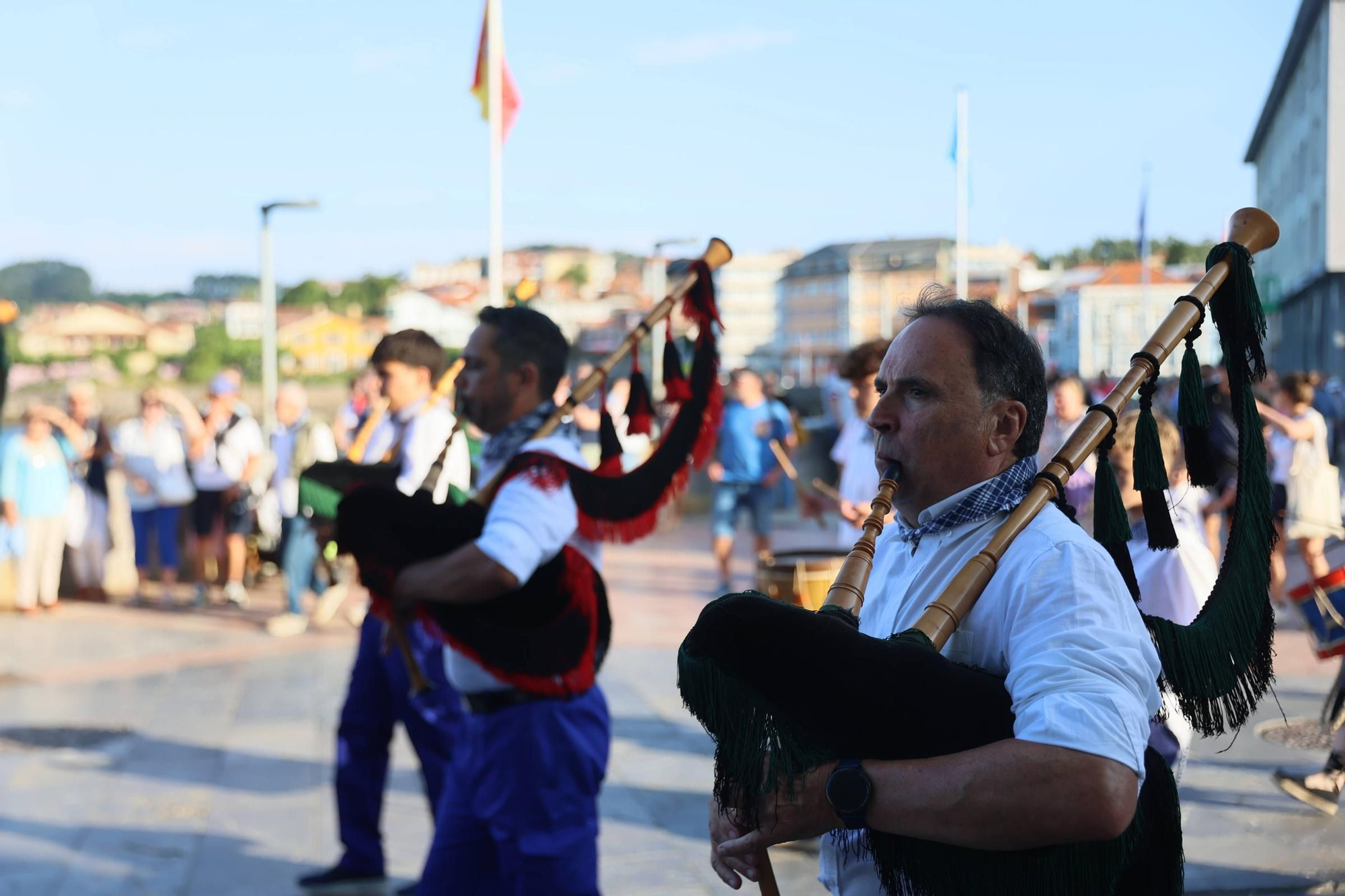 EN IMÁGENES: La procesión de "la llamada de la mar" en el Carmen de Luanco