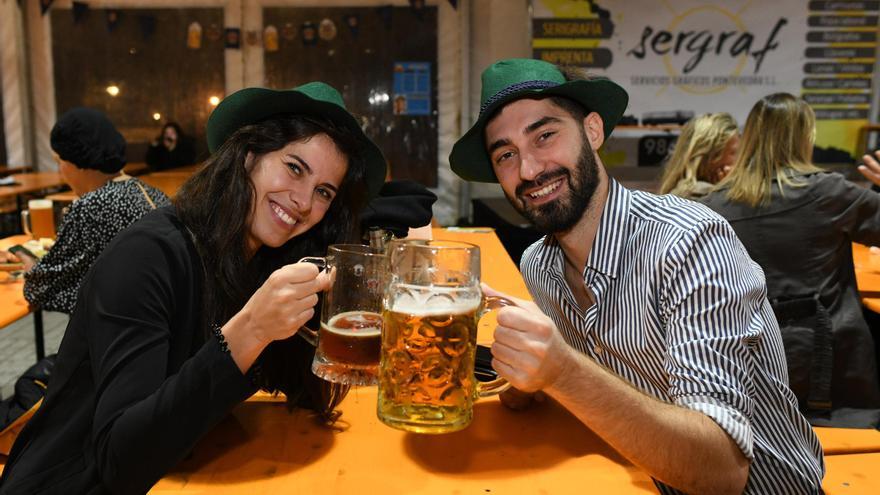 Días de salchichas, cerveza y rugby en Pontevedra