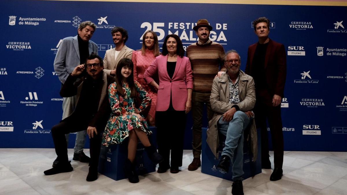 Photocall de los protagonistas de la película 'Héroes de barrio'.