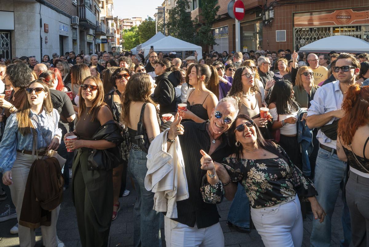 Primer tardeo en el Mercat Sagarra de Santa Coloma de Gramanet. Los organizadores confirman que habrá segunda edición. Ya están evaluando cuándo será la siguiente fecha.
