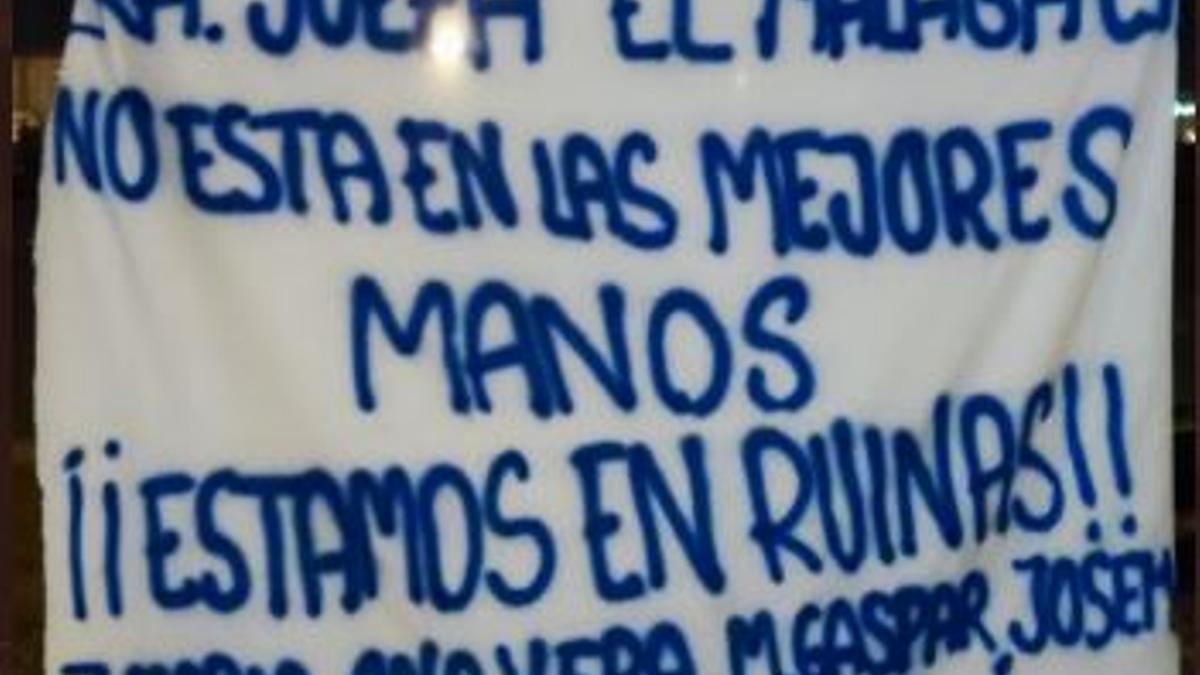 Pancartas en los Juzgados de Málaga.