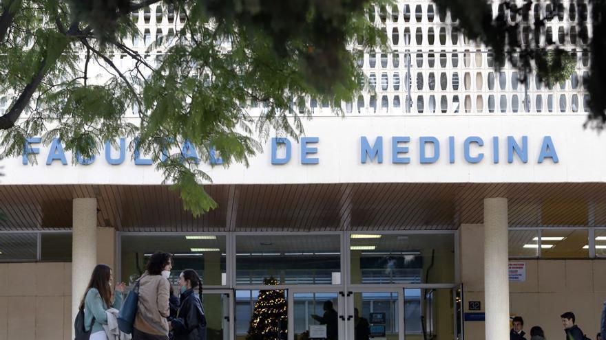 La Facultad de Medicina, en el campus de Teatinos.