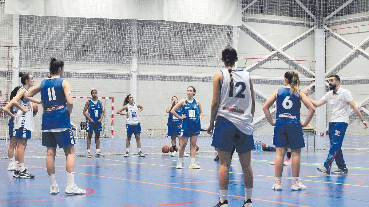 Los jugadores y jugadoras de las distintas selecciones valencianas en categoría infantil y cadete.