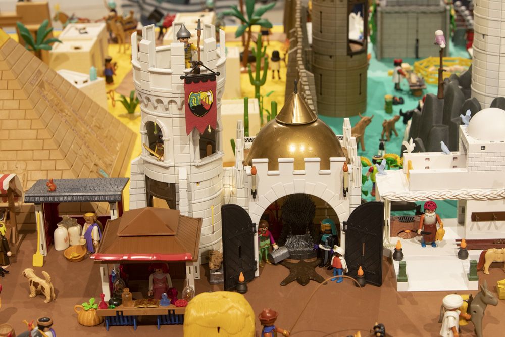 Así es el Belén hecho con figuras de Playmobil en Puçol