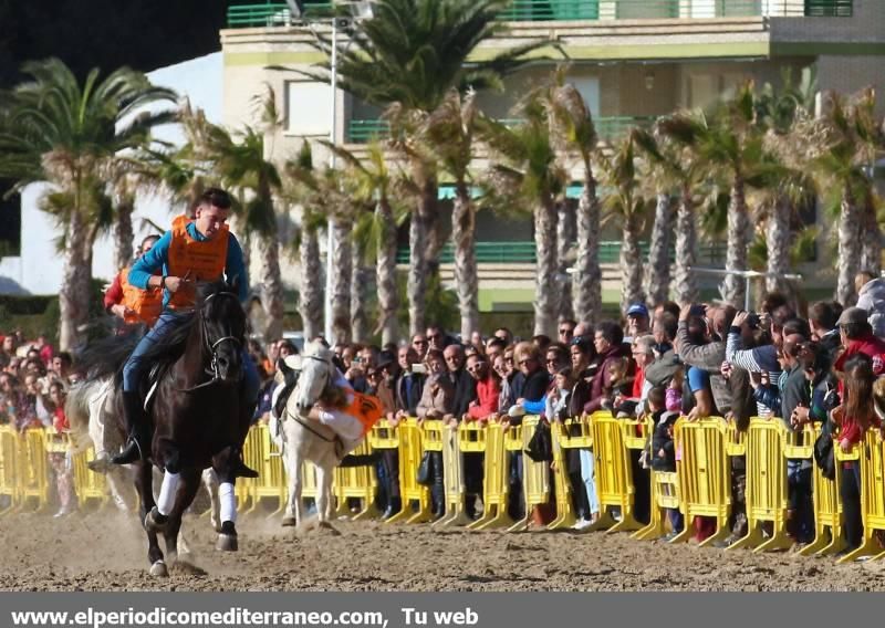 La playa de la Concha de Orpesa es un hipódromo por un día