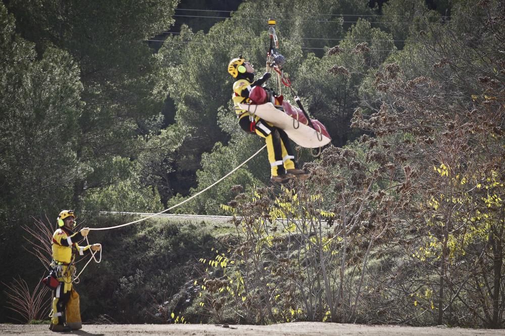 Simulacros de rescate en altura en Alcoy