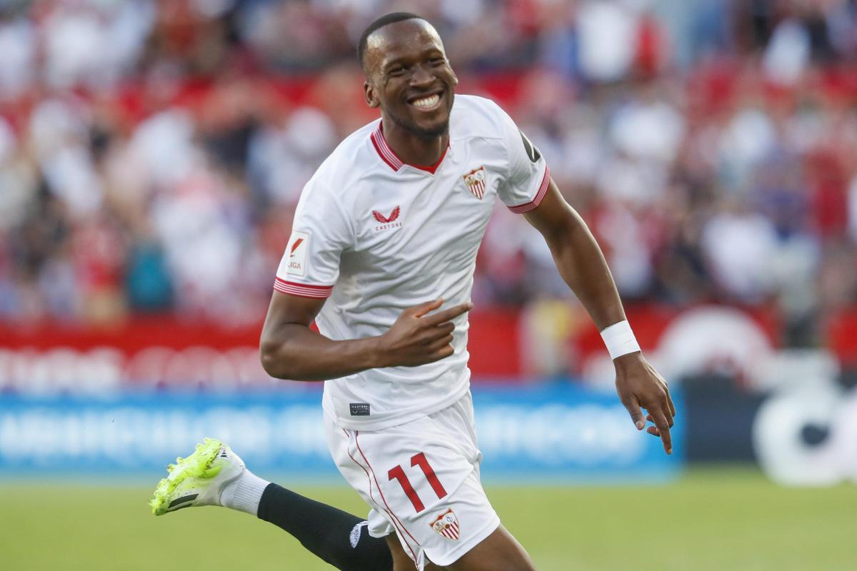 Sevilla - Almería: El gol de Lukebakio