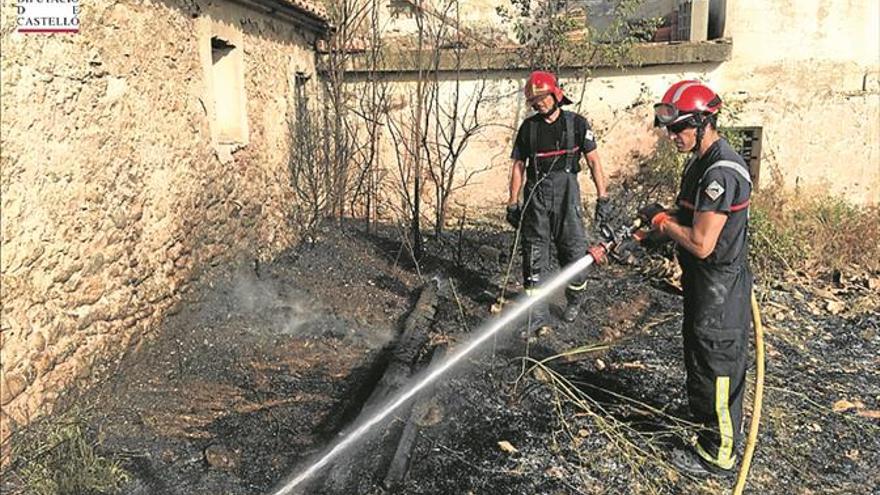 Dos incendios forestales ‘castigan’ a Jérica en menos de tres horas
