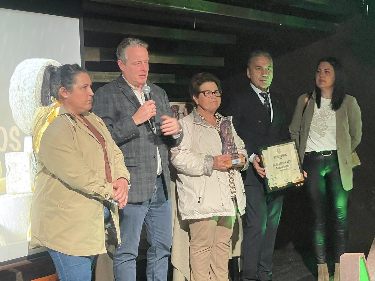 Graciela Valle, Marcelino Marcos, Covadonga Fernández, César Sánchez y Natalia Valle.
