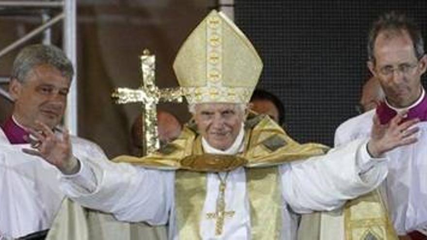 Benedicto XVI será Papa Emérito o Romano Pontífice Emérito