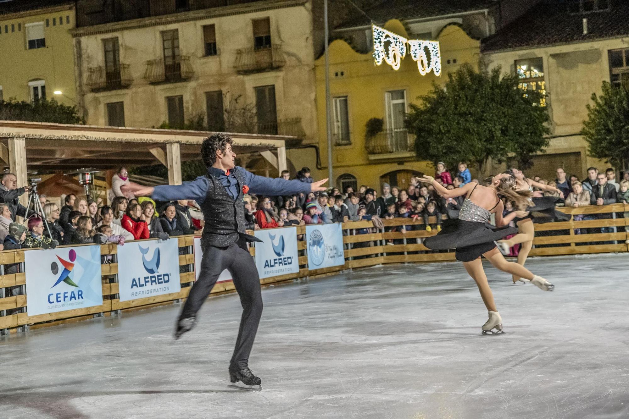 Sant Fruitós obre la pista de gel i el Mercat de Nadal