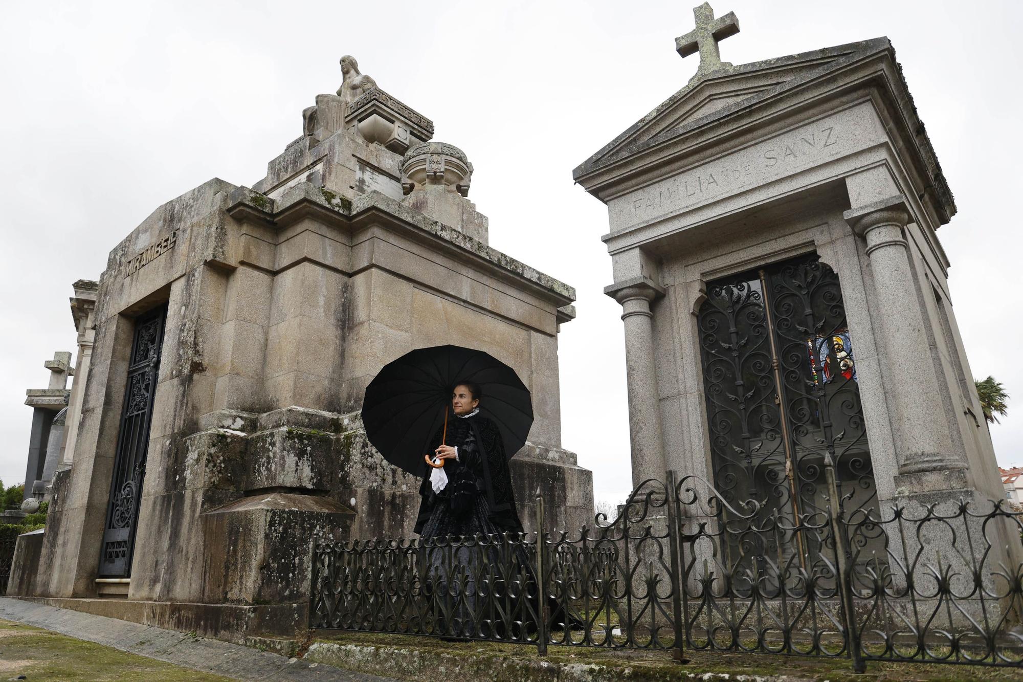 Recorremos el cementerio de Pereiró con Cachamuiña, Concepción Arenal e Irene Ceballos