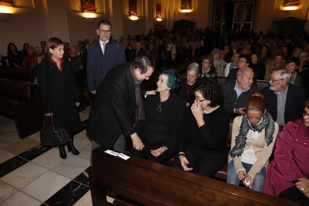 Familiares, amigos, autoridades políticas y sociedad civil despiden al exregidor de Vigo en un funeral cargado de solemnidad