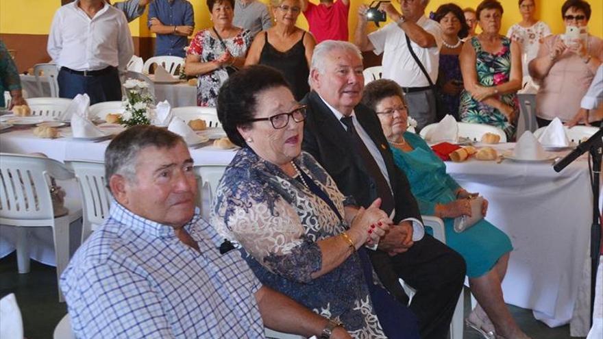 Bodas de oro de Rafael y Paca en Montalbán