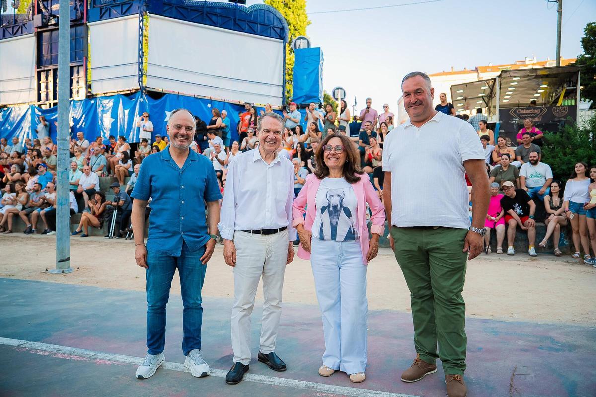 Coia celebra sus fiestas con música, atracciones y mucho calor