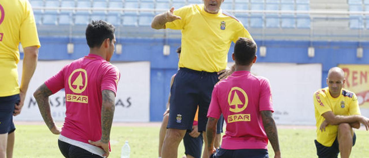 Ensayo con defensa de cuatro