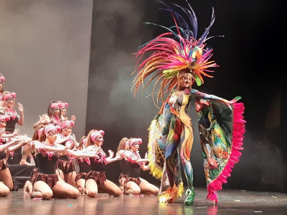 Concurso nacional de trajes de papel y maquillaje corporal del Carnaval de Águilas