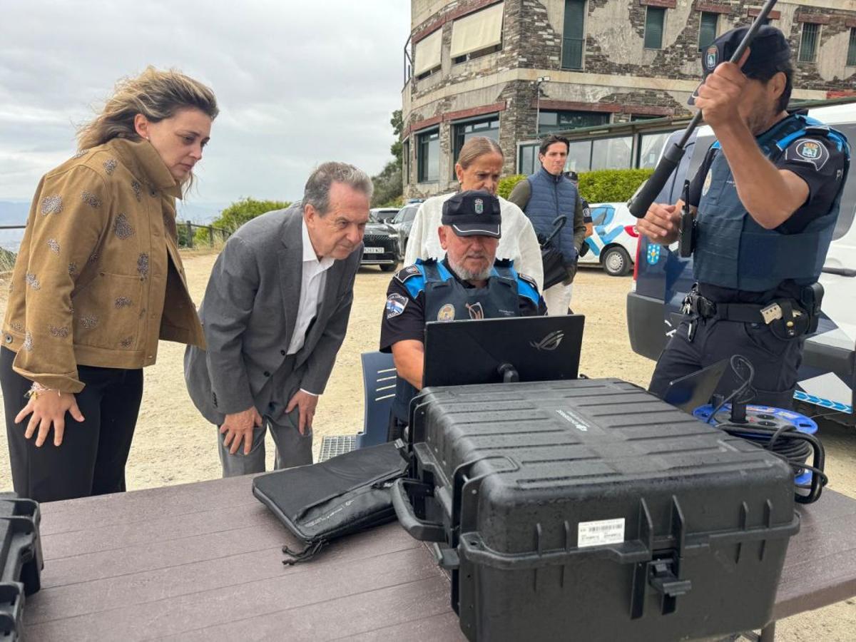 Caballero supervisa el dispositivo de la Policía Local para la vigilancia de los montes.