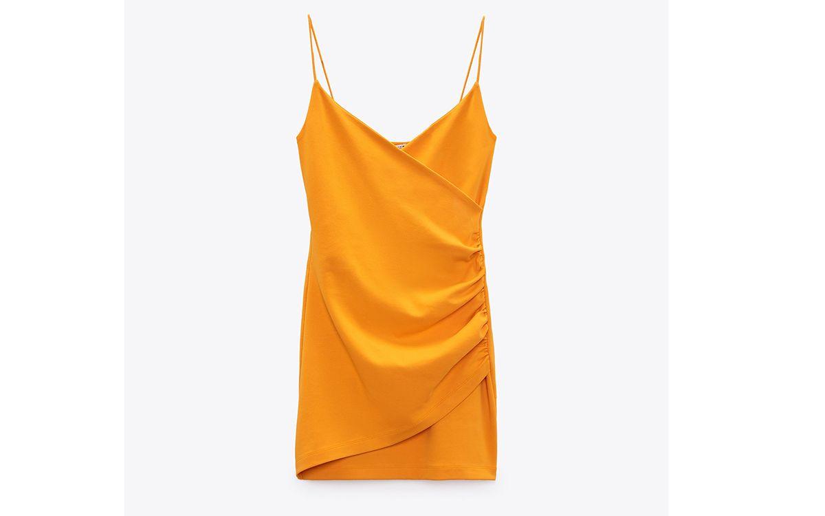 Vestido lencero de tirantes, de Zara