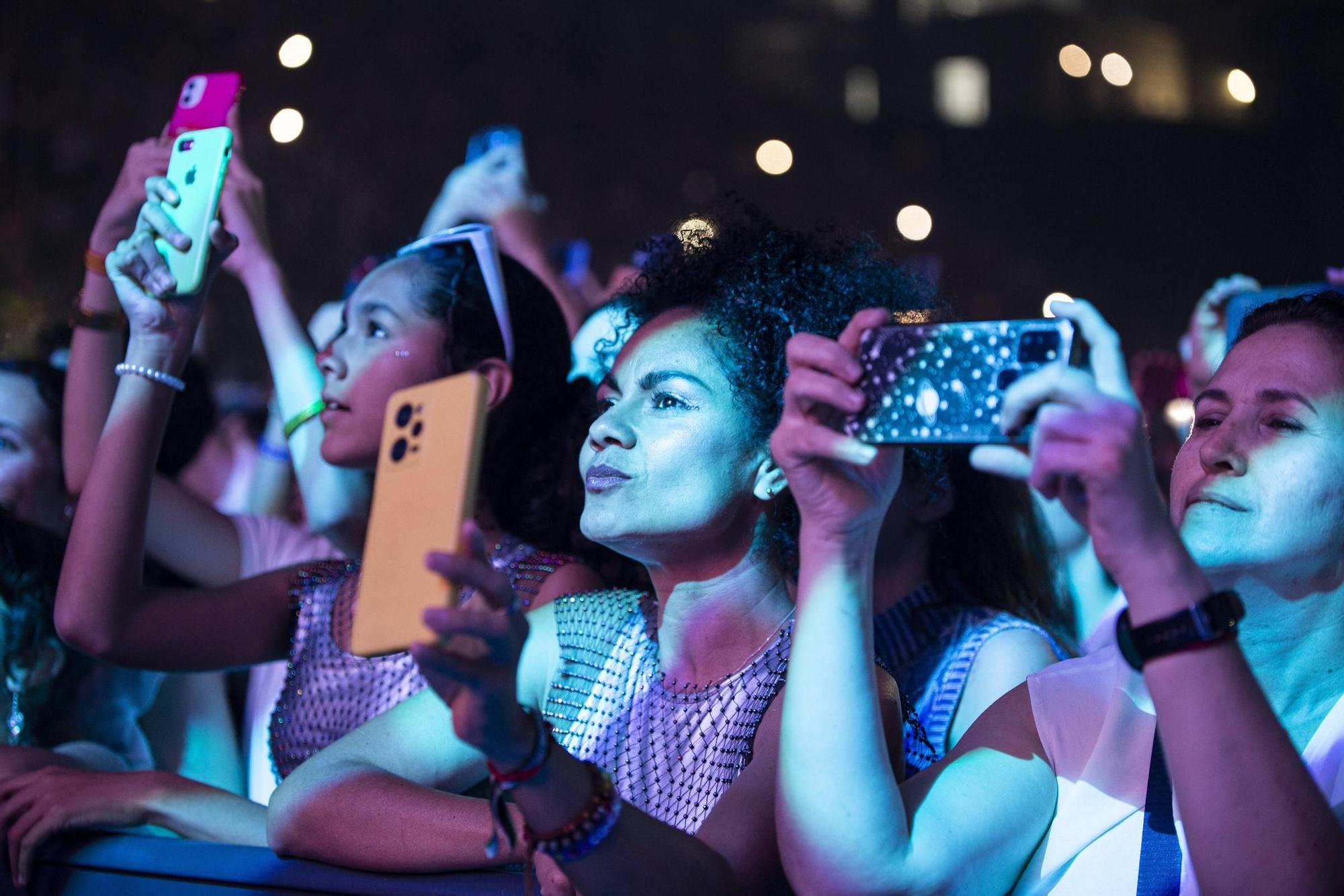 Así vivió Cáceres el concierto de Ana Mena