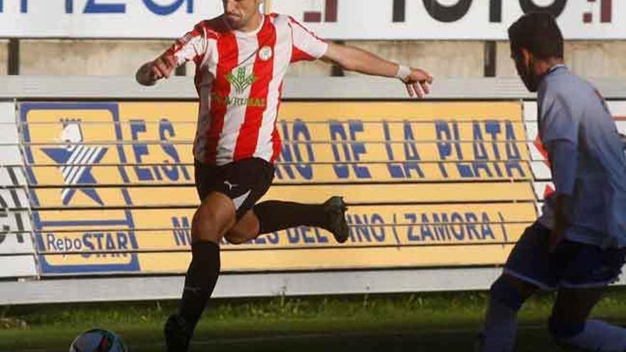 Vílchez, durante el encuentro ante el Almazán de la primera vuelta.