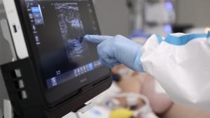 La ciència confirma que l’edat del pare és clau en el desenvolupament del fetus i la salut del nadó
