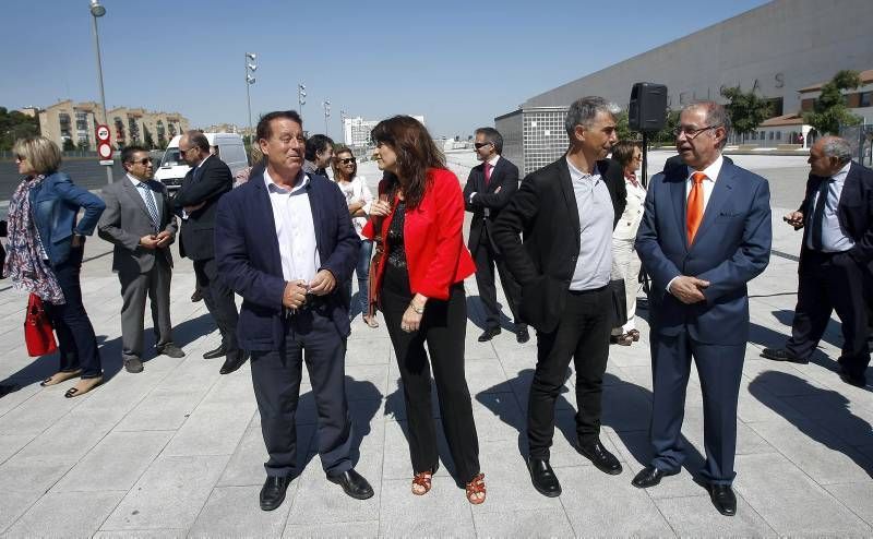 Fotogalería: Inauguración de la escultura en la Plaza El Periódico de Aragón