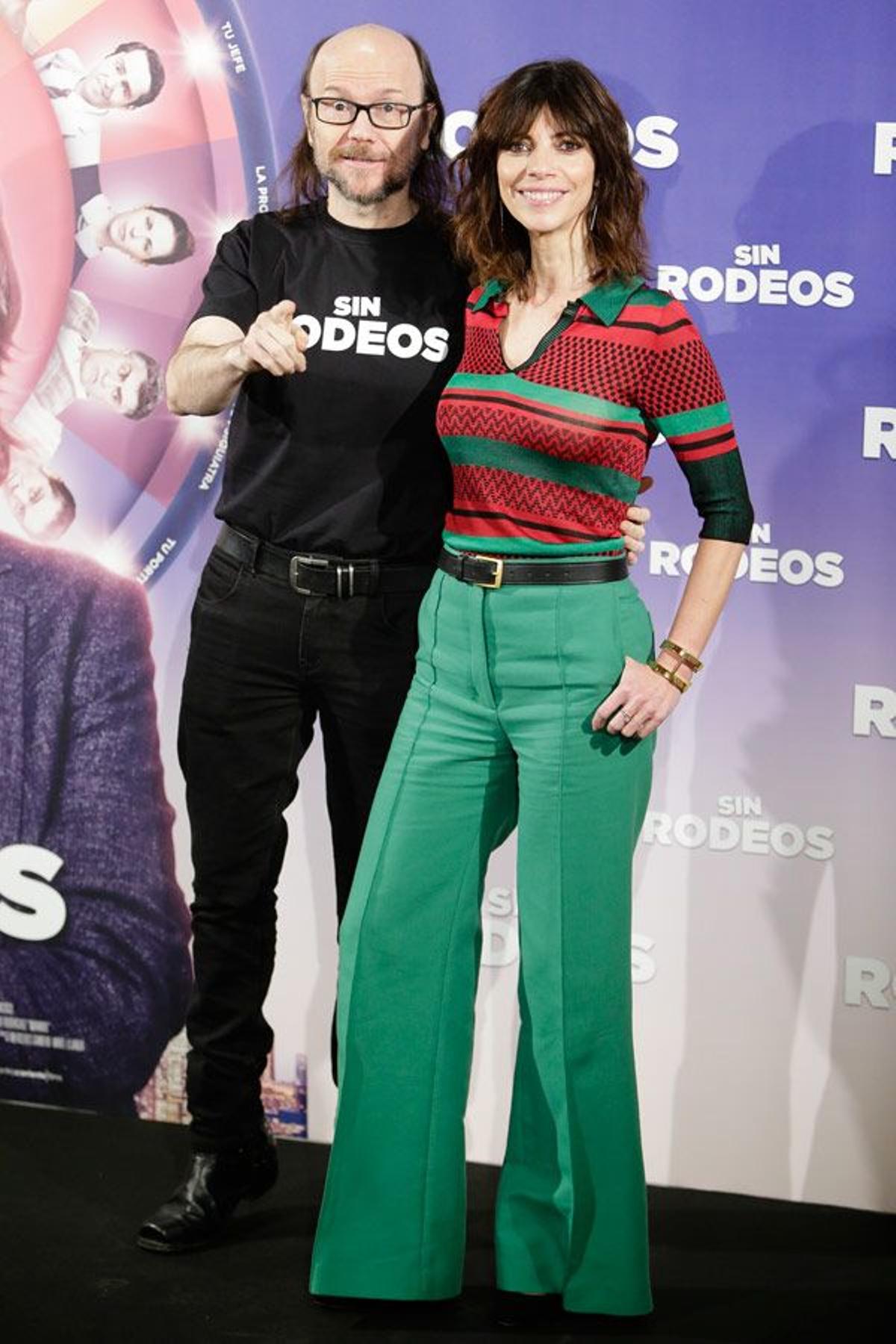 Santiago Segura y Maribel Verdú posan en el 'photocall' de 'Sin rodeos'