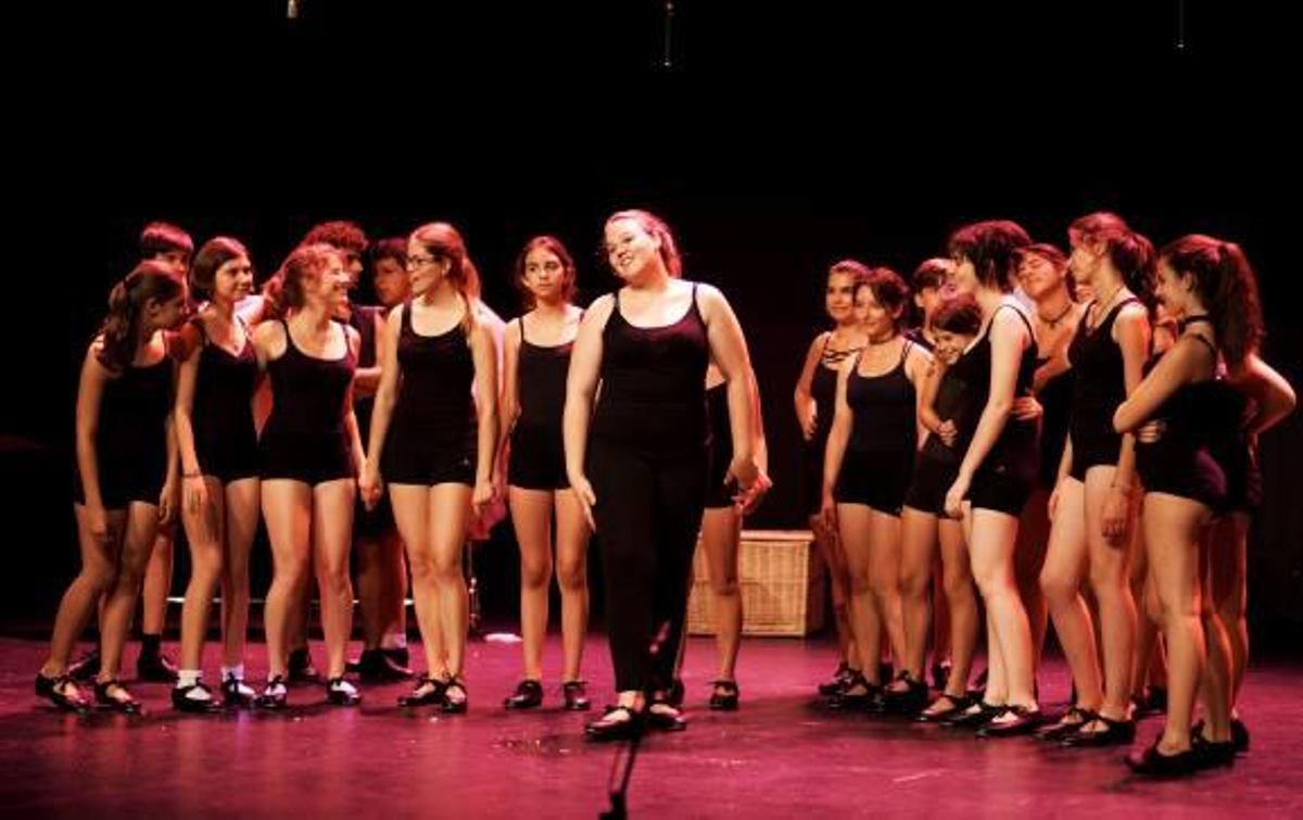 Més de 150 joves fan possible «A bit of Broadway», el més gran musical gironí