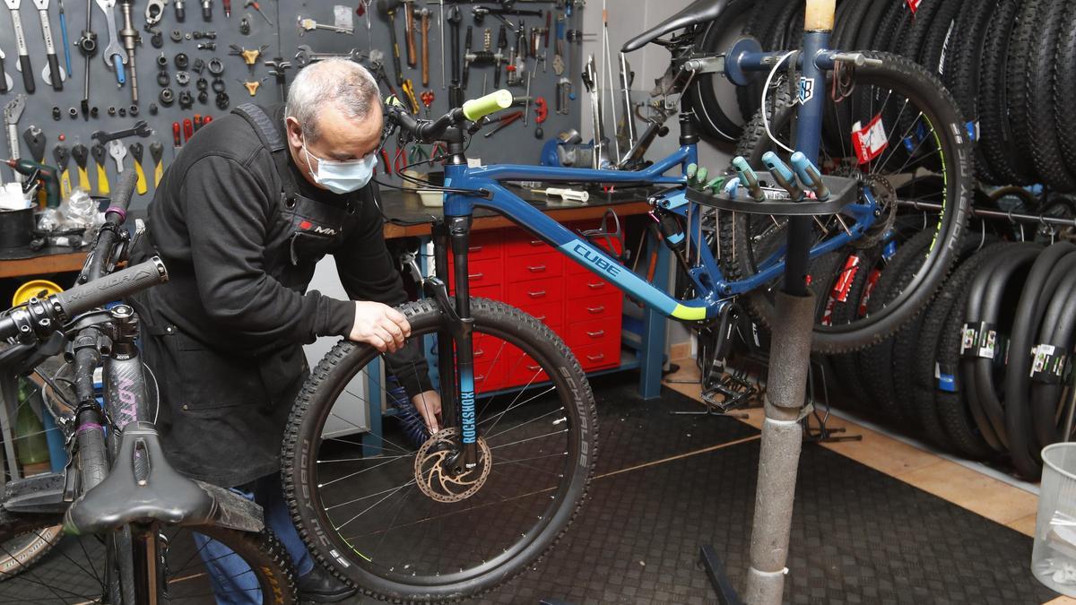 El taller de Galibici, ayer