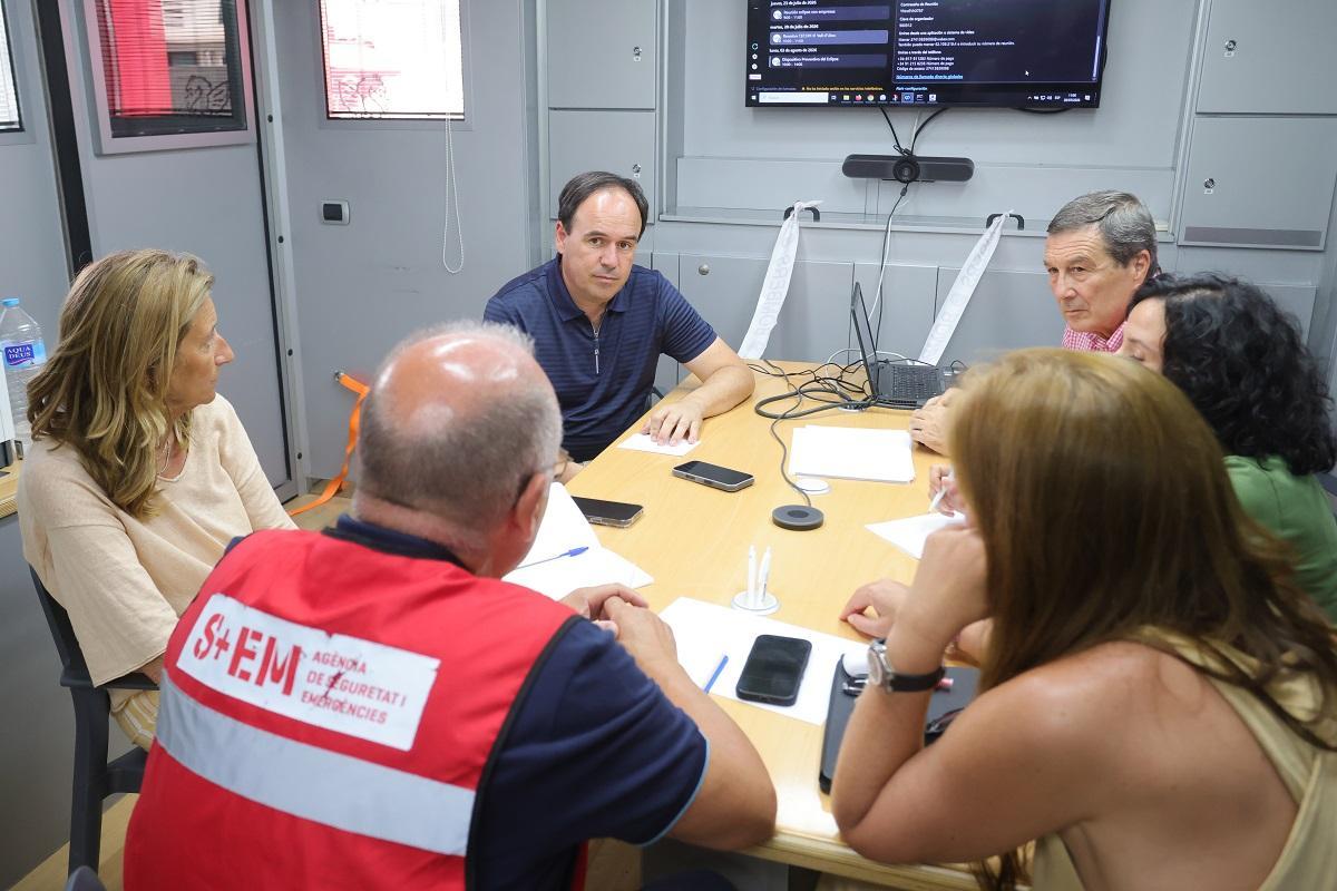 Reunión de coordinación entre Emergencias y Sanidad con la participación de Juanfran Pérez Llorca.