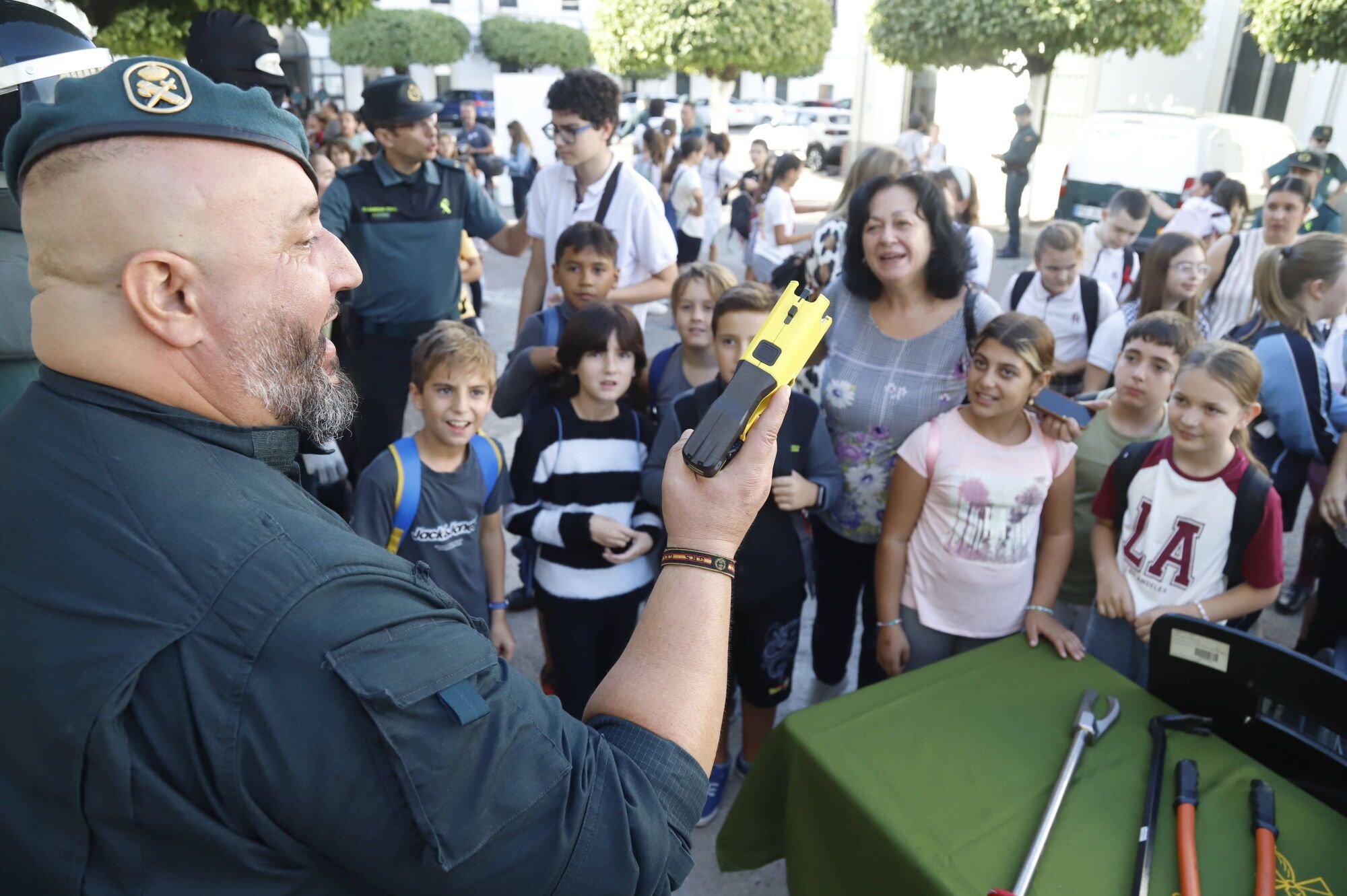 La Jornada de puertas abiertas de la Guardia Civil de Córdoba, en imágenes