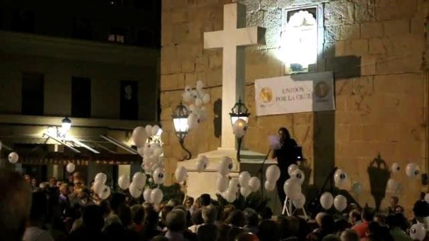 Callosa sale en defensa de la Cruz