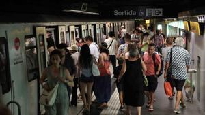 Estaación de la Línea 4 del metro de Barcelona 
