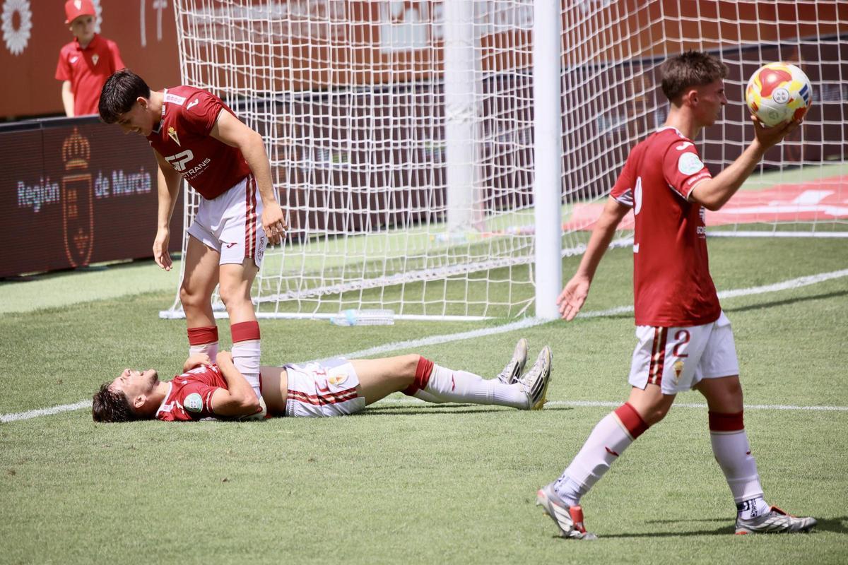 Las mejores imágenes del partido entre el Real Murcia Imperial y el Olímpico de Totana