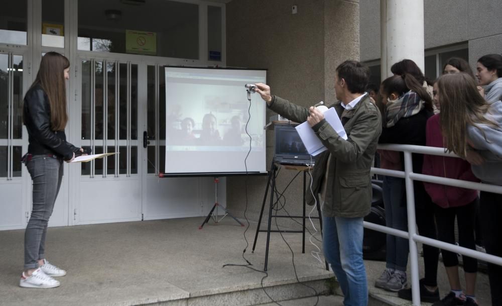 El instituto David Buján, que recauda fondos para refugiados a cambio de pedalear, conecta por videoconferencia con voluntarios en el terreno