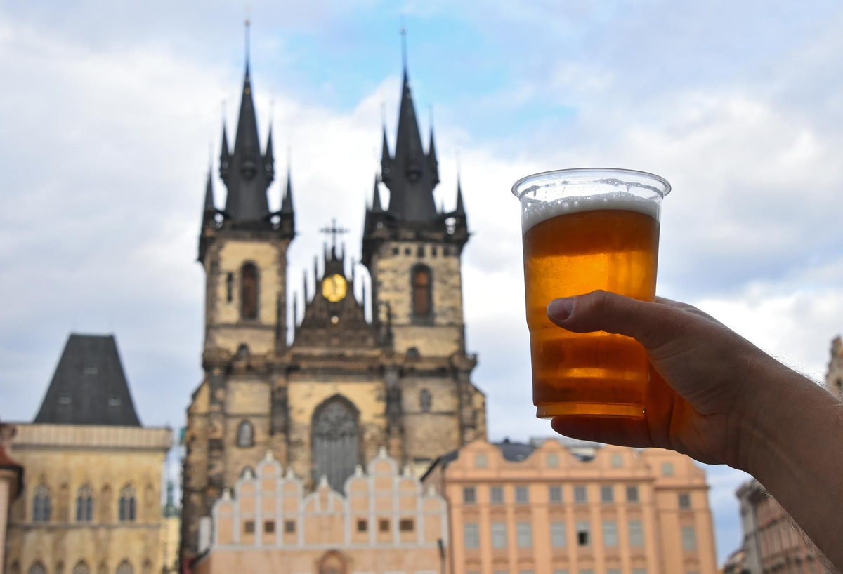 PRAGA