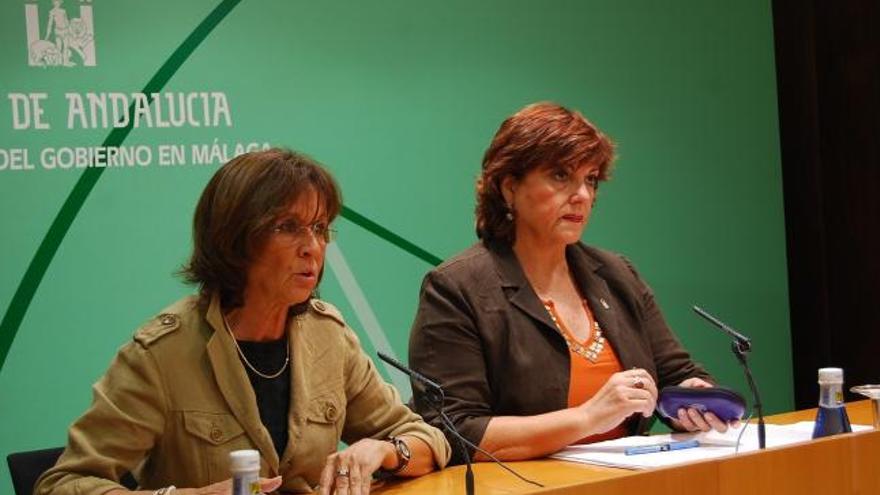 Remedios Martel y María Antigua Escalera durante la rueda de prensa.